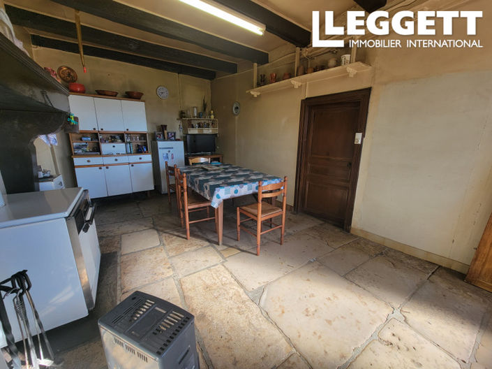 Image No.10-3 Bed House for sale