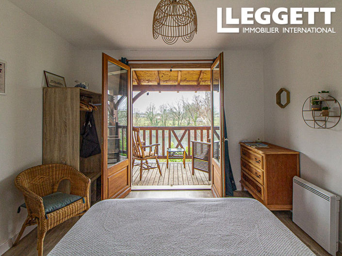 Image No.6-5 Bed House for sale