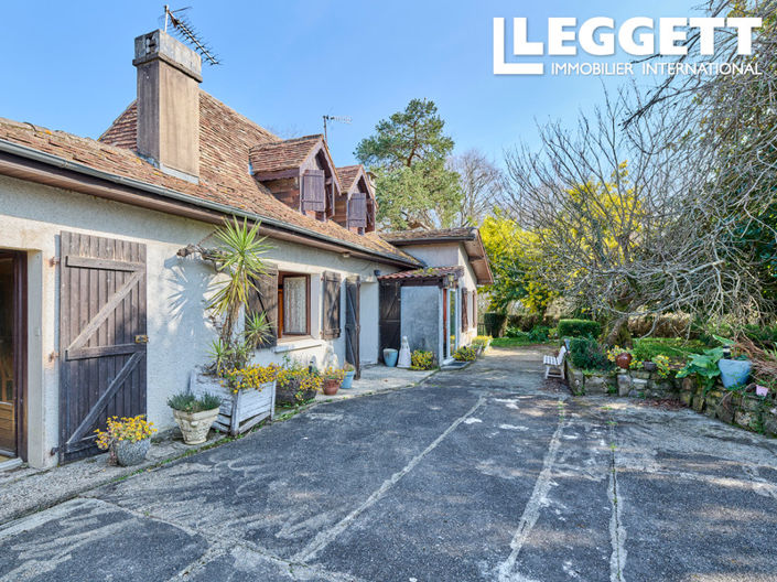 Image No.1-4 Bed House for sale