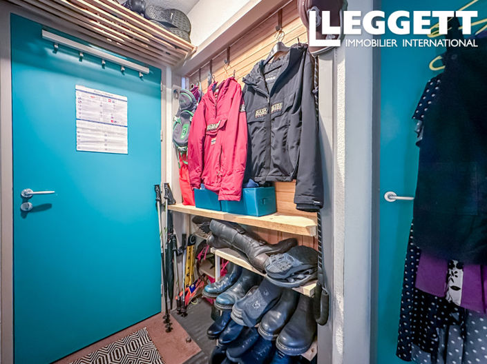 Image No.10-1 Bed Apartment for sale