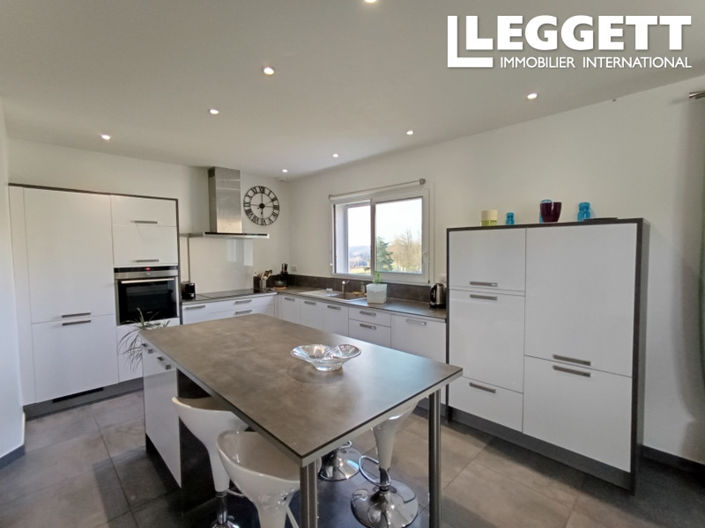 Image No.5-4 Bed House for sale