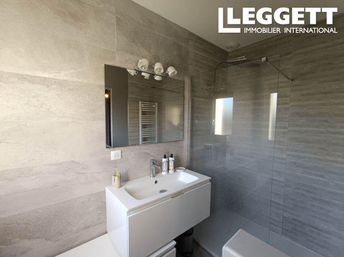 Image No.7-4 Bed House for sale