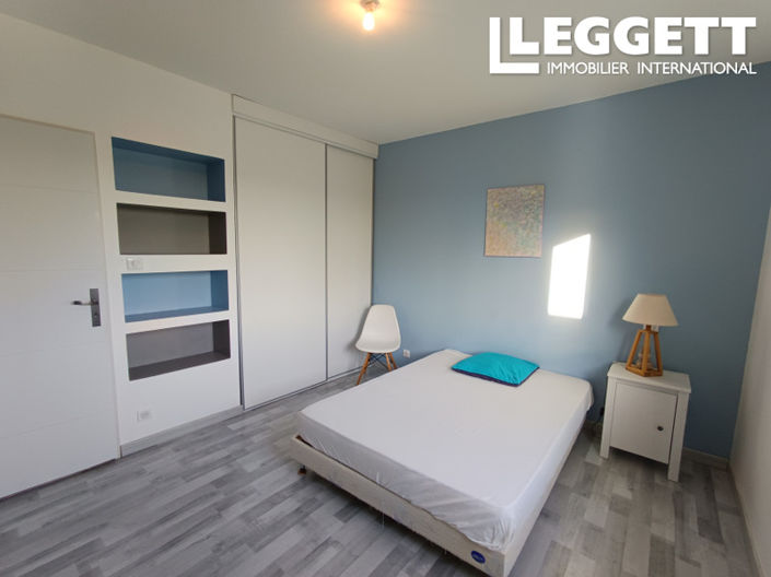 Image No.8-4 Bed House for sale