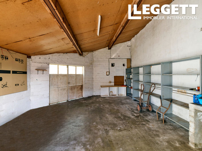 Image No.10-5 Bed House for sale