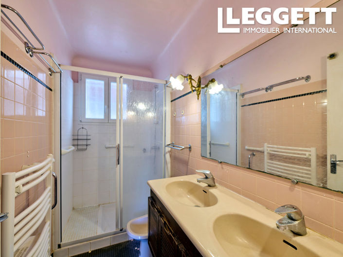 Image No.5-5 Bed House for sale