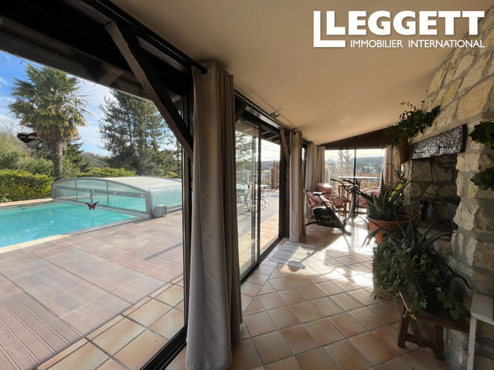 Image No.9-5 Bed House for sale