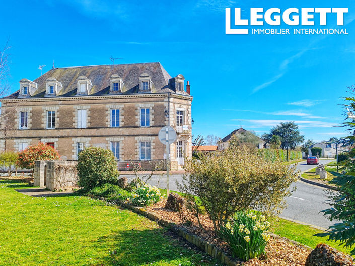 Image No.1-Maison de 5 chambres à vendre à Scorbé-Clairvaux