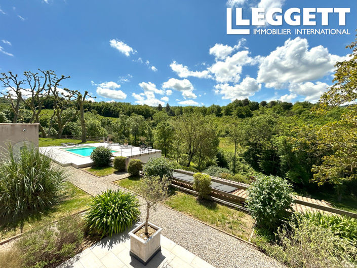 Image No.5-15 Bed House for sale