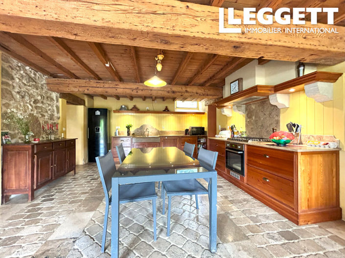 Image No.9-15 Bed House for sale