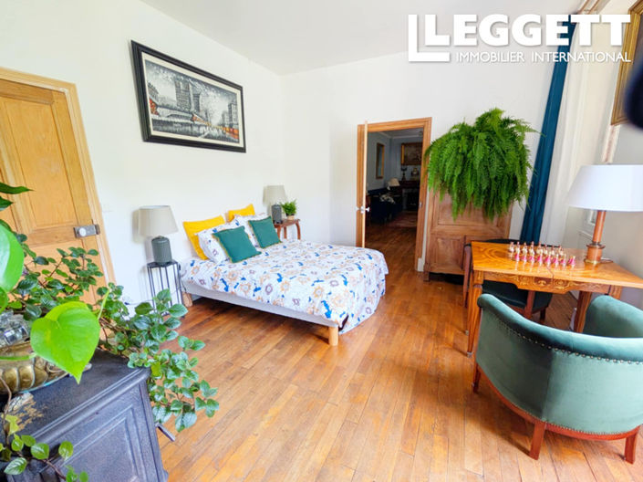 Image No.10-5 Bed House for sale