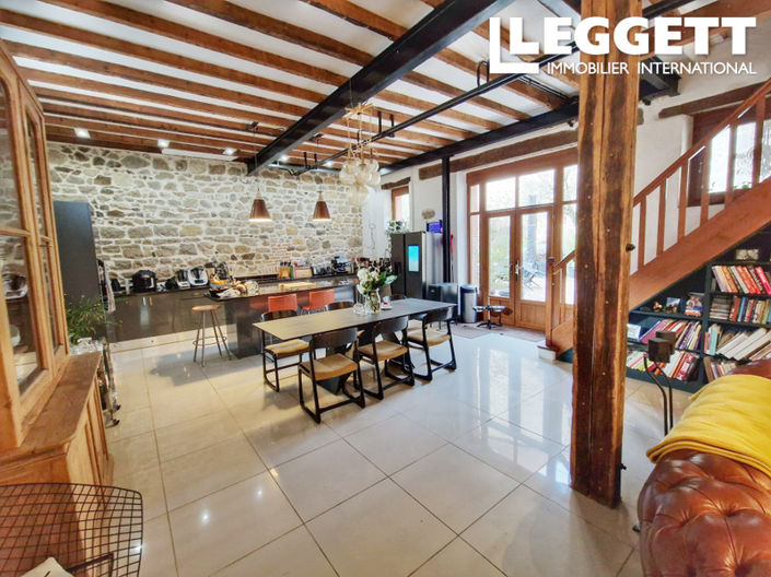 Image No.2-5 Bed House for sale