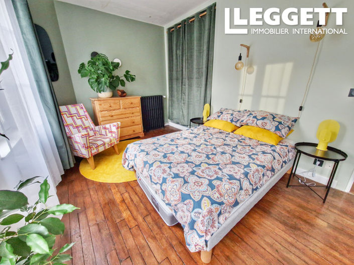 Image No.7-5 Bed House for sale