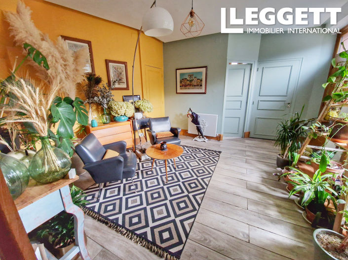 Image No.9-5 Bed House for sale