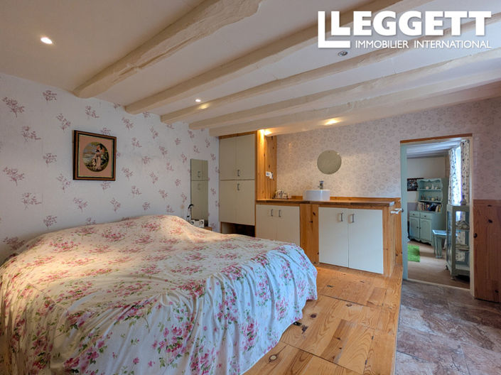 Image No.7-4 Bed House for sale