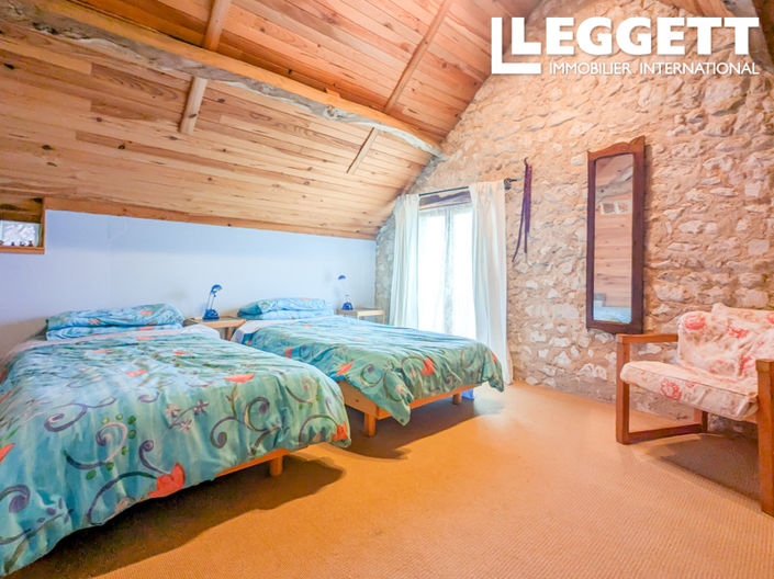 Image No.9-4 Bed House for sale