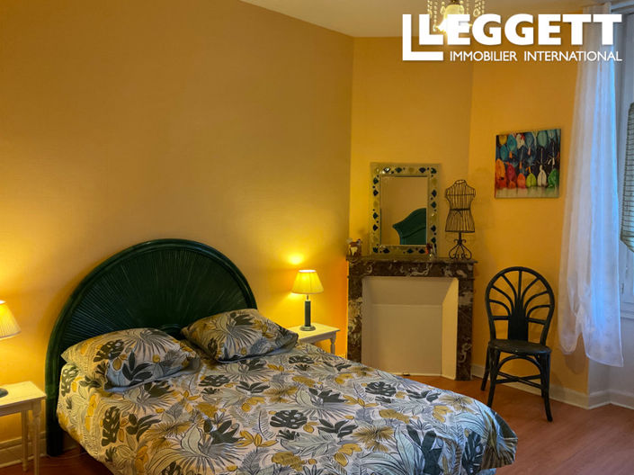 Image No.5-7 Bed House for sale