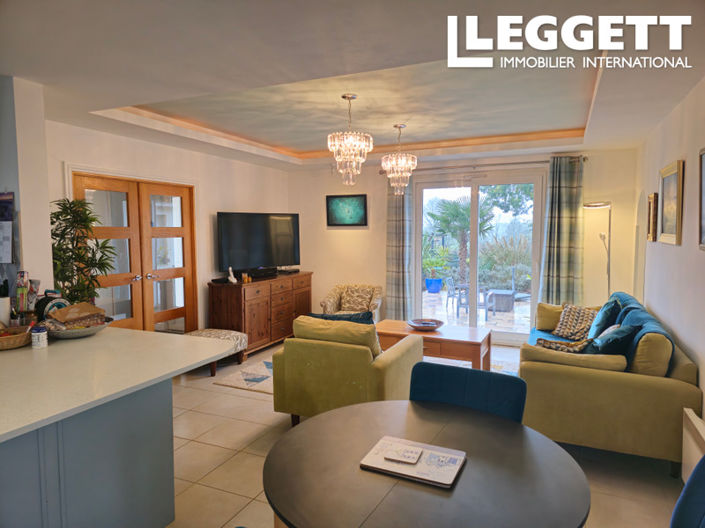 Image No.7-3 Bed House for sale