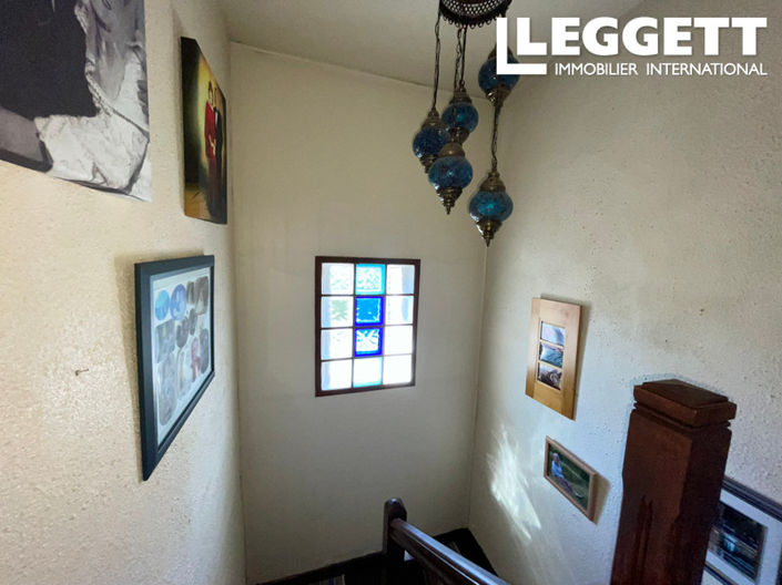 Image No.9-3 Bed House for sale