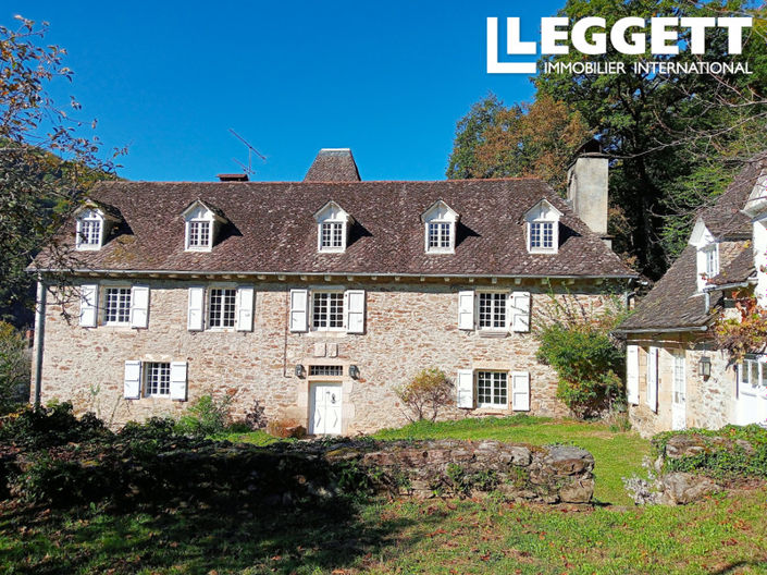 Image No.10-6 Bed House for sale