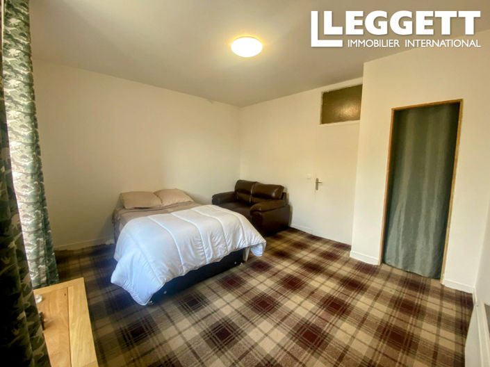 Image No.4-2 Bed House for sale