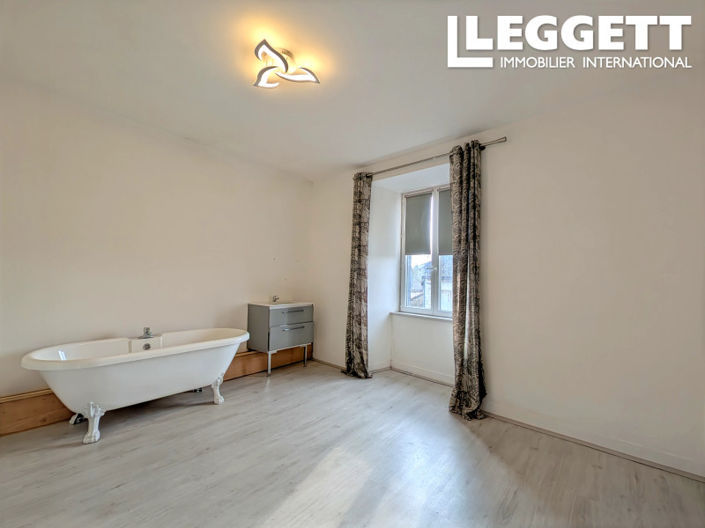 Image No.7-2 Bed House for sale