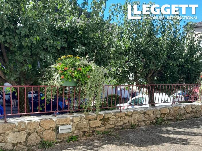 Image No.9-2 Bed House for sale