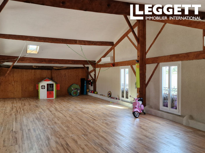 Image No.6-3 Bed House for sale