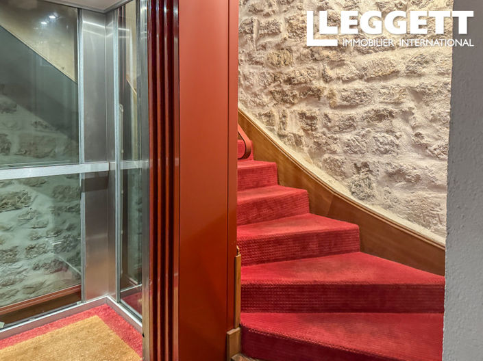 Image No.8-2 Bed Apartment for sale