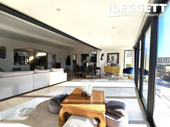 Image No.7-4 Bed House for sale