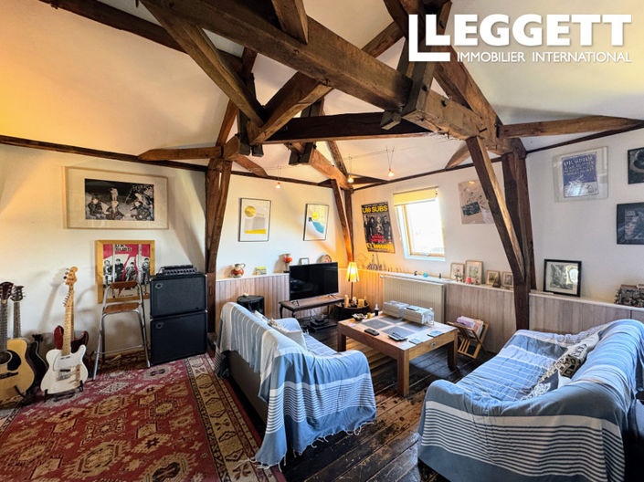 Image No.10-5 Bed House for sale