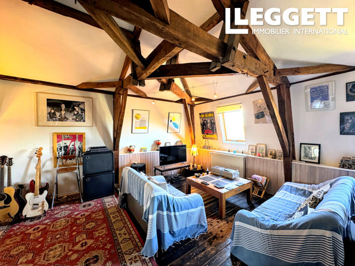 Image No.3-5 Bed House for sale