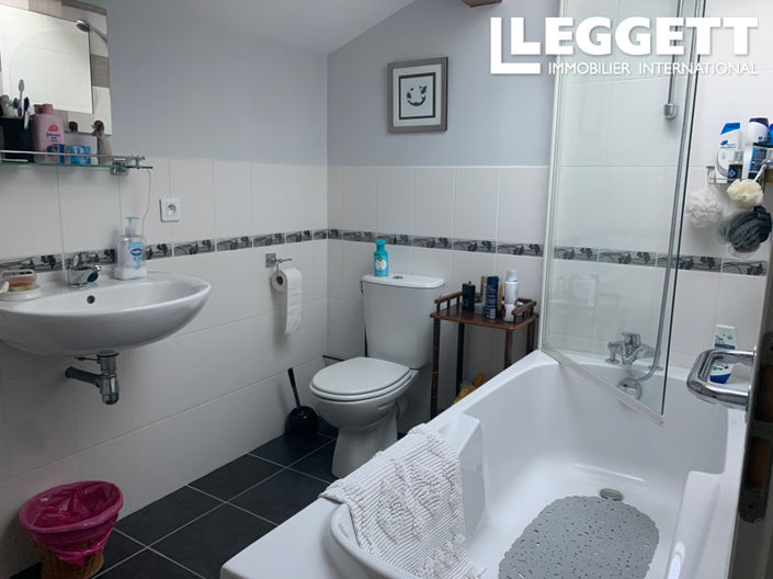 Image No.5-3 Bed House for sale