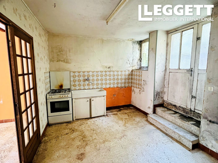 Image No.5-2 Bed House for sale