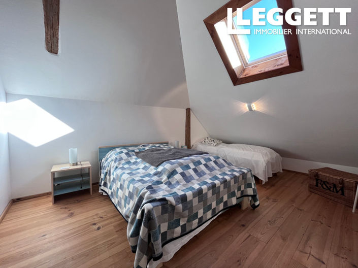 Image No.9-3 Bed House for sale