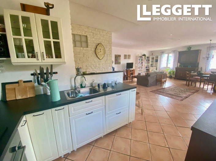 Image No.5-3 Bed House for sale