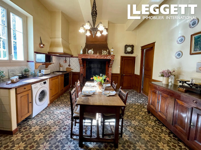 Image No.5-7 Bed House for sale