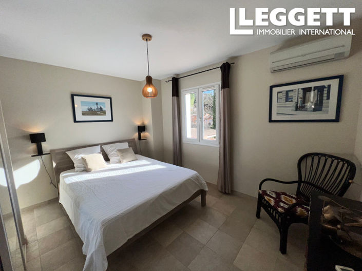 Image No.9-6 Bed House for sale