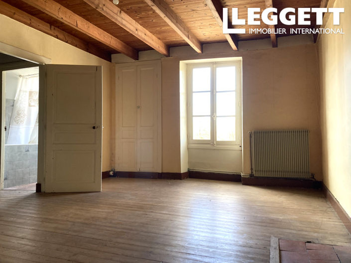 Image No.8-3 Bed House for sale