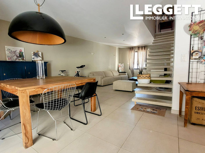 Image No.3-4 Bed House for sale