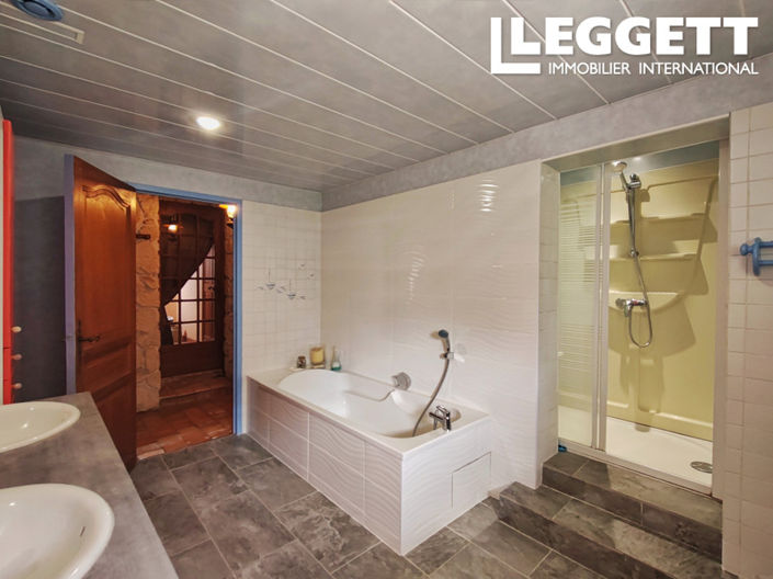 Image No.5-Maison de 6 chambres à vendre à Saint-Laurent-en-Gâtines