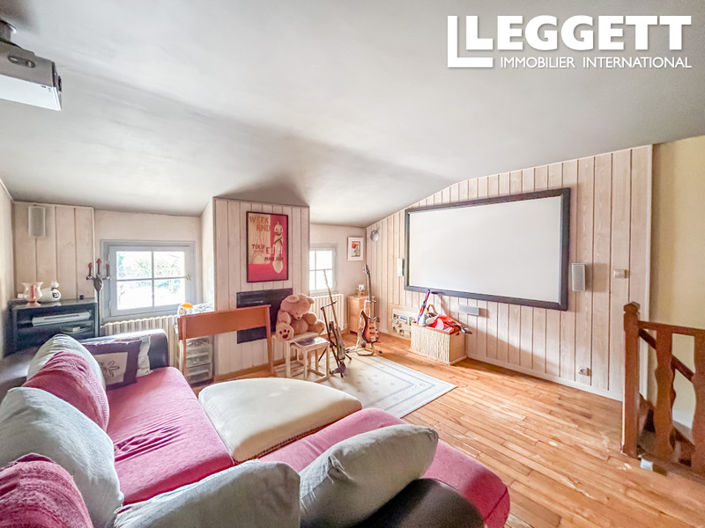 Image No.9-4 Bed House for sale