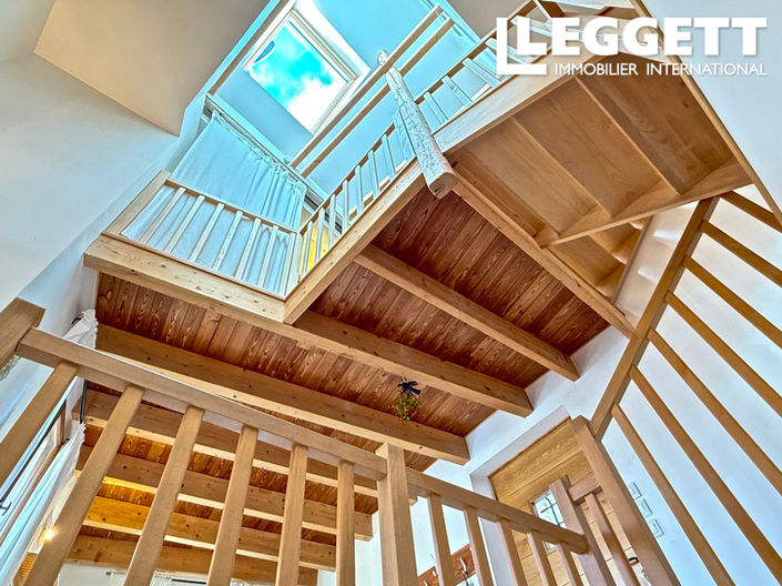 Image No.6-4 Bed House for sale