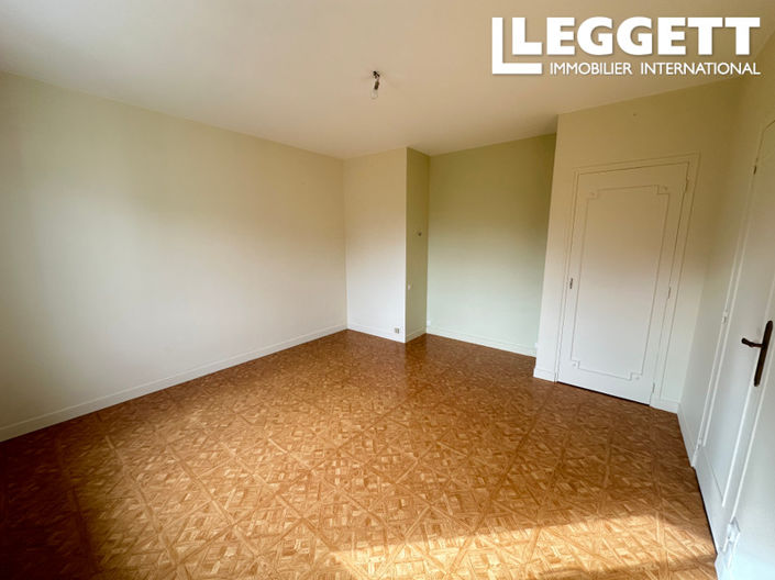 Image No.6-3 Bed House for sale