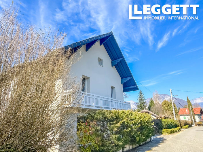 Image No.1-4 Bed House for sale