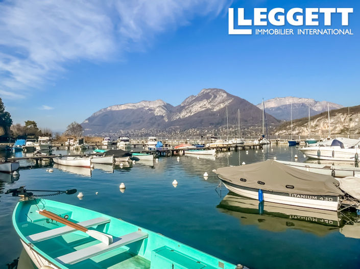 Image No.2-4 Bed House for sale