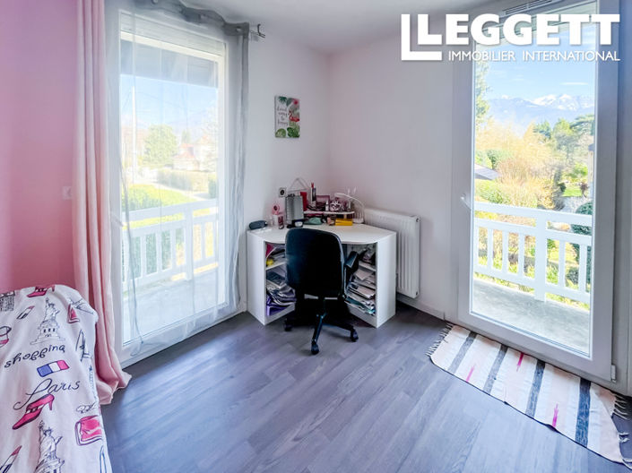 Image No.7-4 Bed House for sale