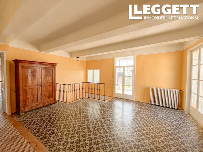 Image No.9-7 Bed House for sale