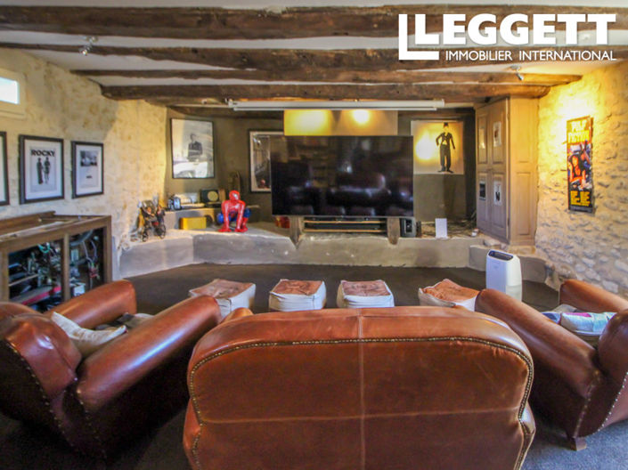 Image No.9-7 Bed Chateaux for sale