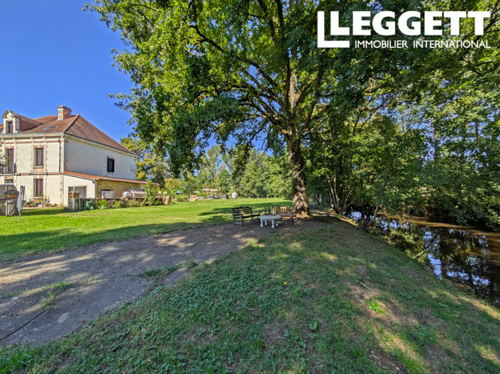 Image No.8-Maison de 7 chambres à vendre à Saint-Médard-d'Excideuil