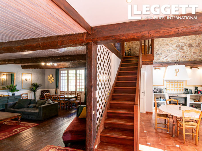 Image No.6-4 Bed House for sale